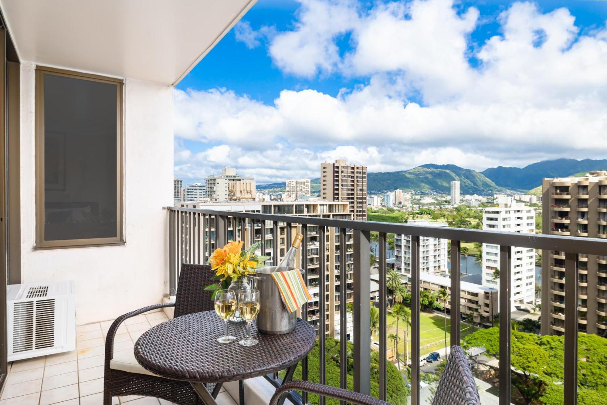 Mountain View Getaway, Free Parking And Beach Steps Away Honolulu Luaran gambar